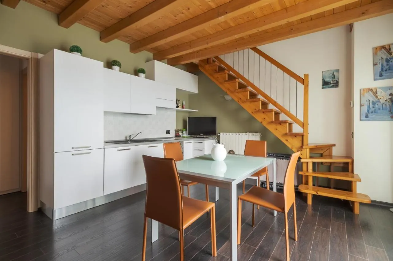 Apartment Appartamento Vittoria Parzanica Italy