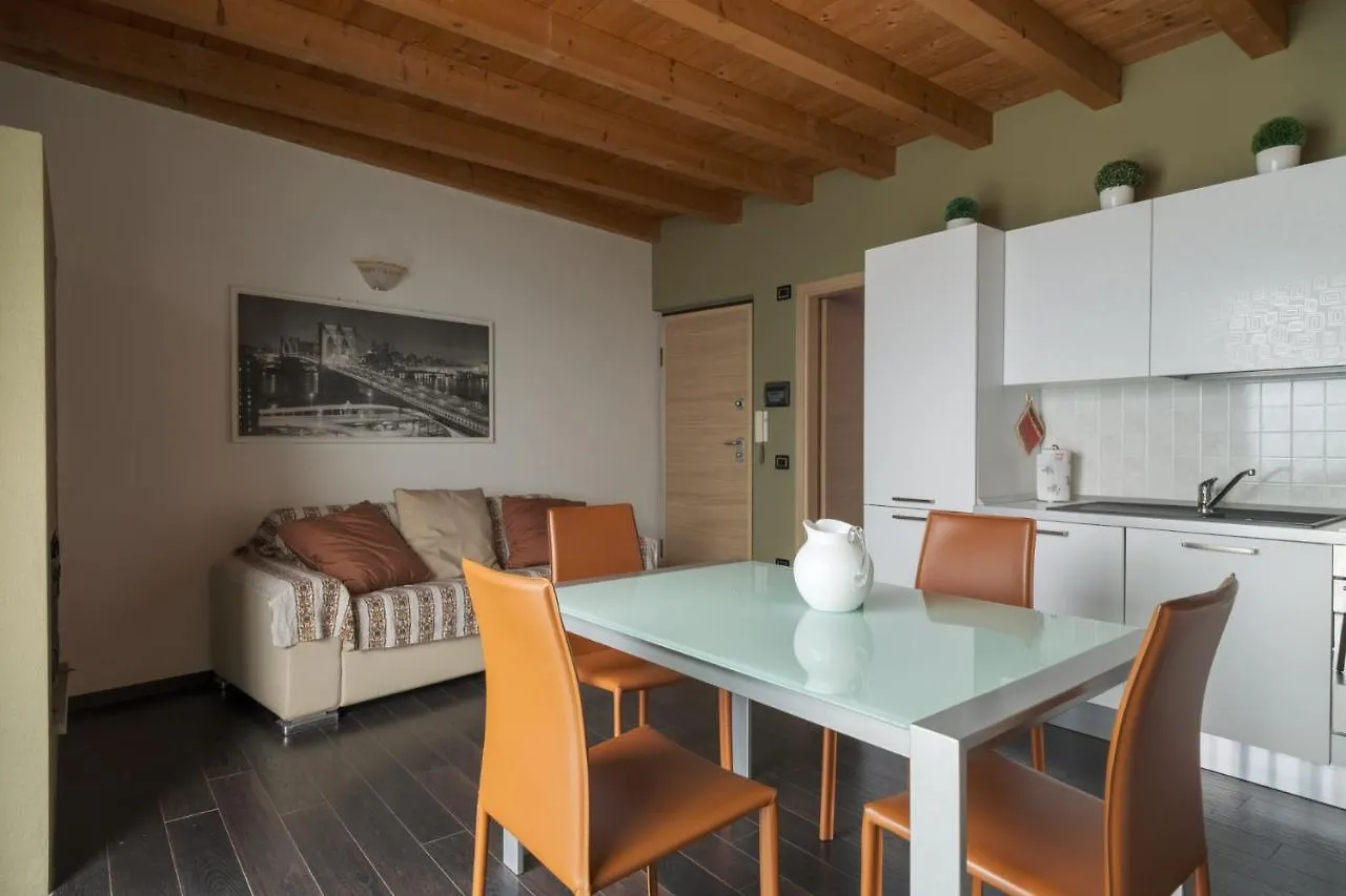 Apartment Appartamento Vittoria Parzanica